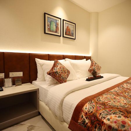 Mohali Hiraya Hotels מראה חיצוני תמונה