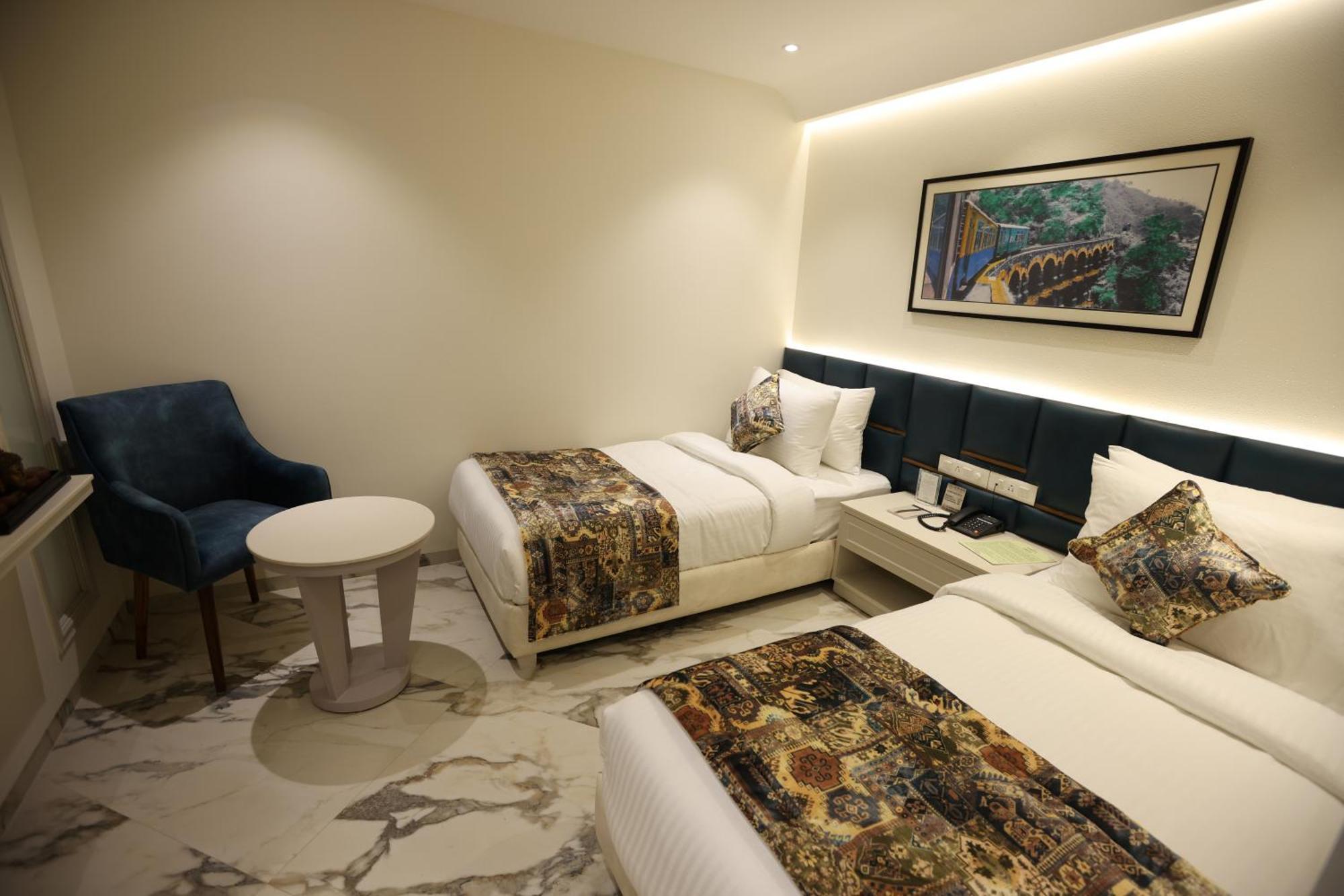 Mohali Hiraya Hotels מראה חיצוני תמונה