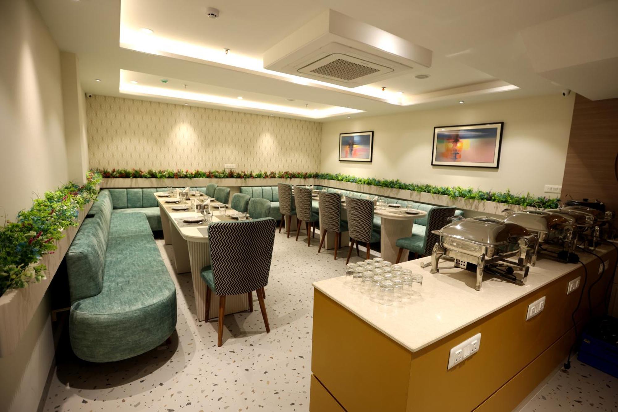 Mohali Hiraya Hotels מראה חיצוני תמונה