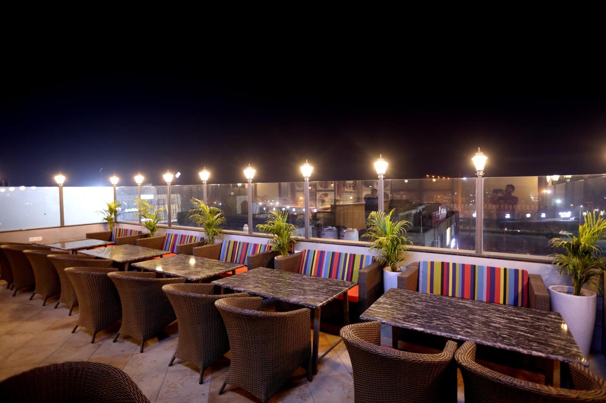 Mohali Hiraya Hotels מראה חיצוני תמונה