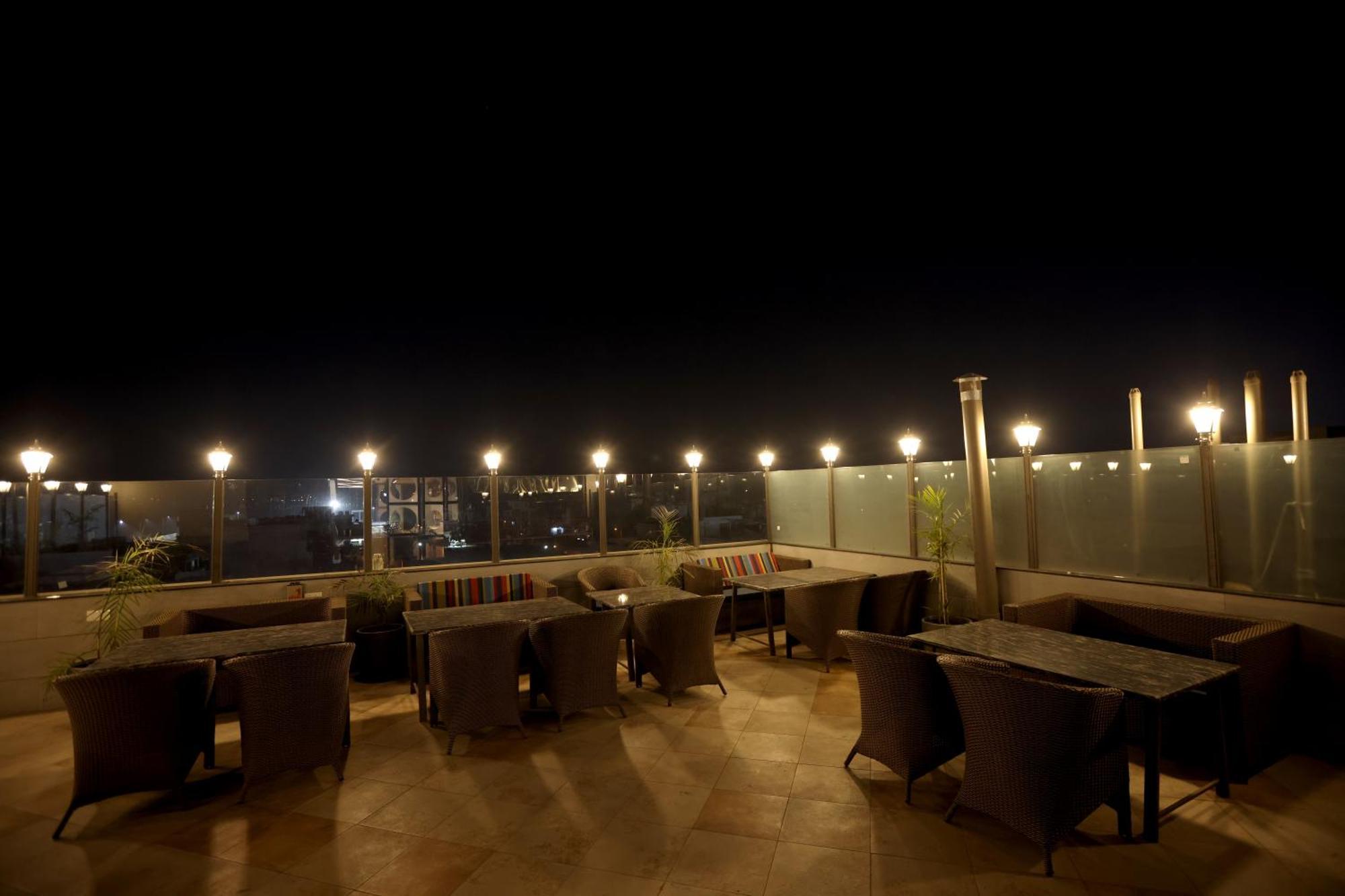 Mohali Hiraya Hotels מראה חיצוני תמונה