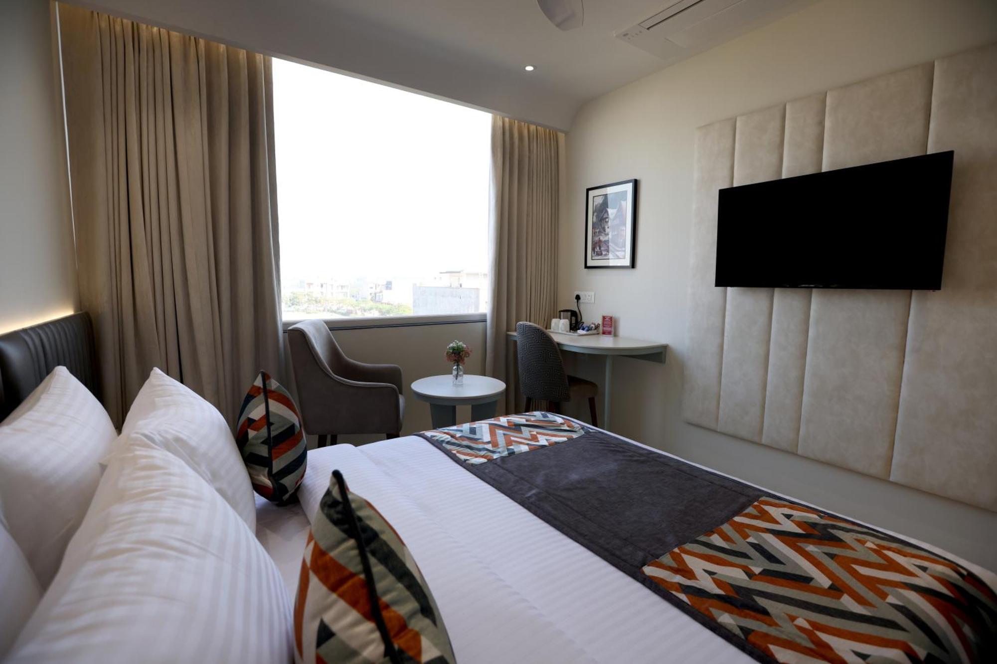 Mohali Hiraya Hotels מראה חיצוני תמונה
