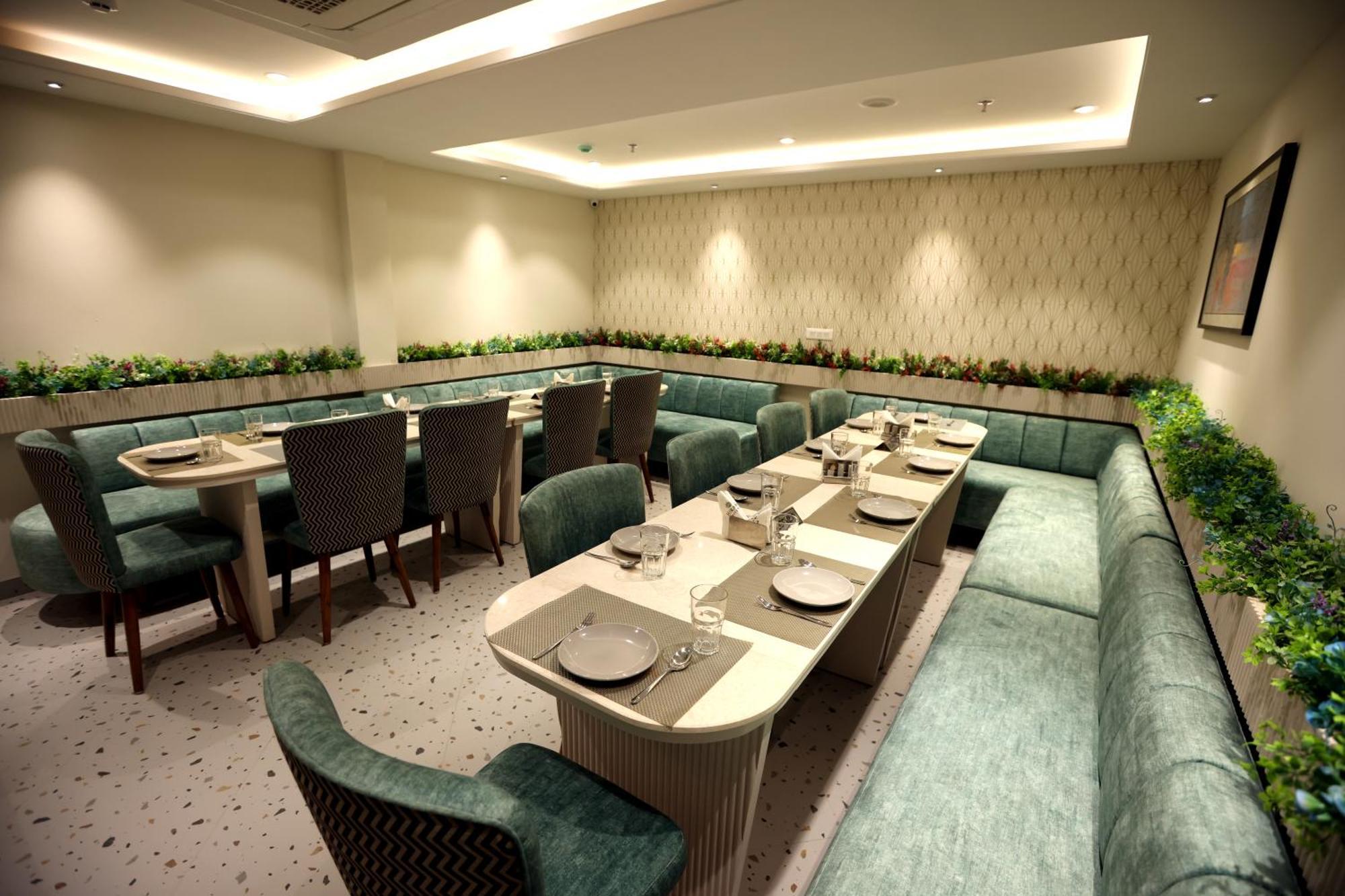 Mohali Hiraya Hotels מראה חיצוני תמונה